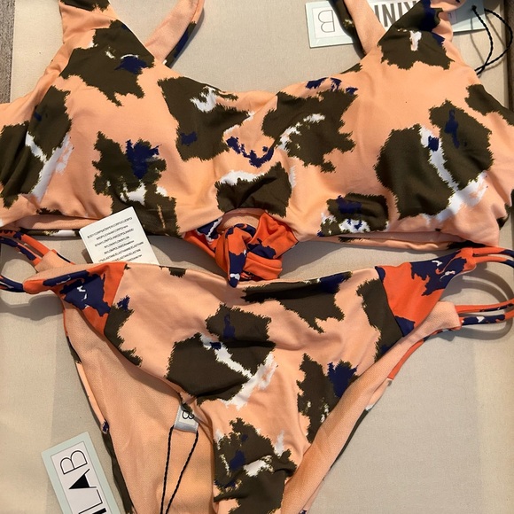 Women’s 2 piece Swimsuit Size small colors peach & brown - Picture 3 of 7